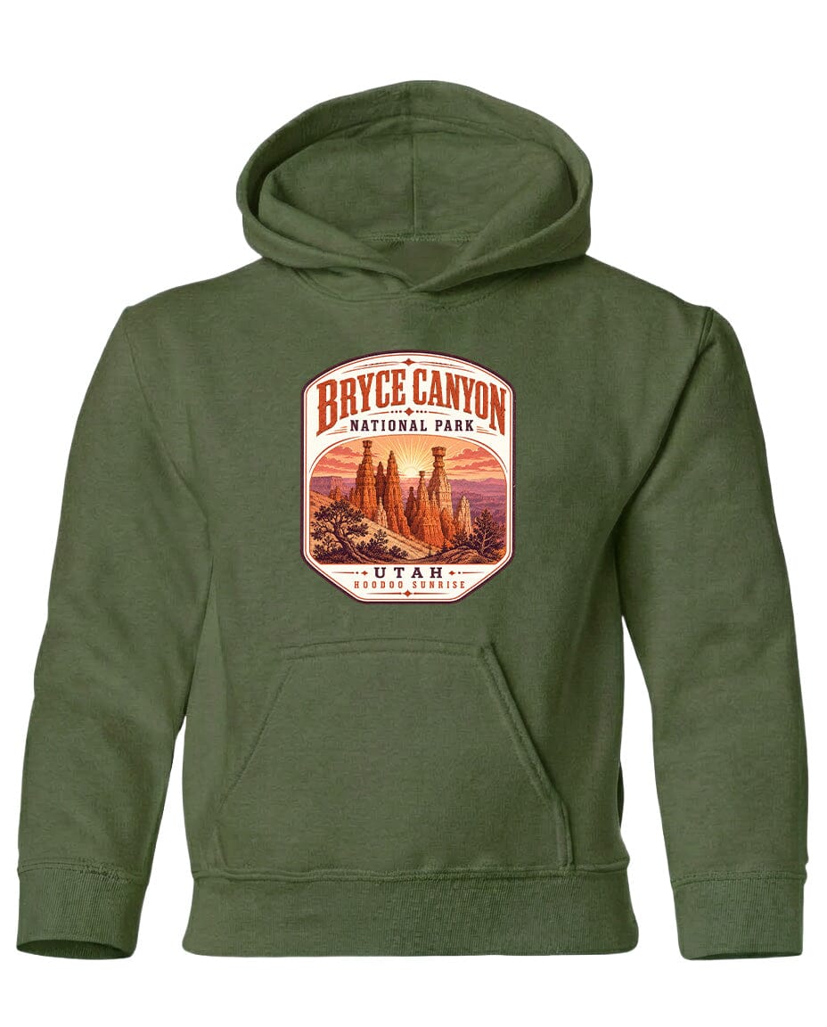A green hoodie with a graphic of Bryce Canyon National Park and Utah on it.